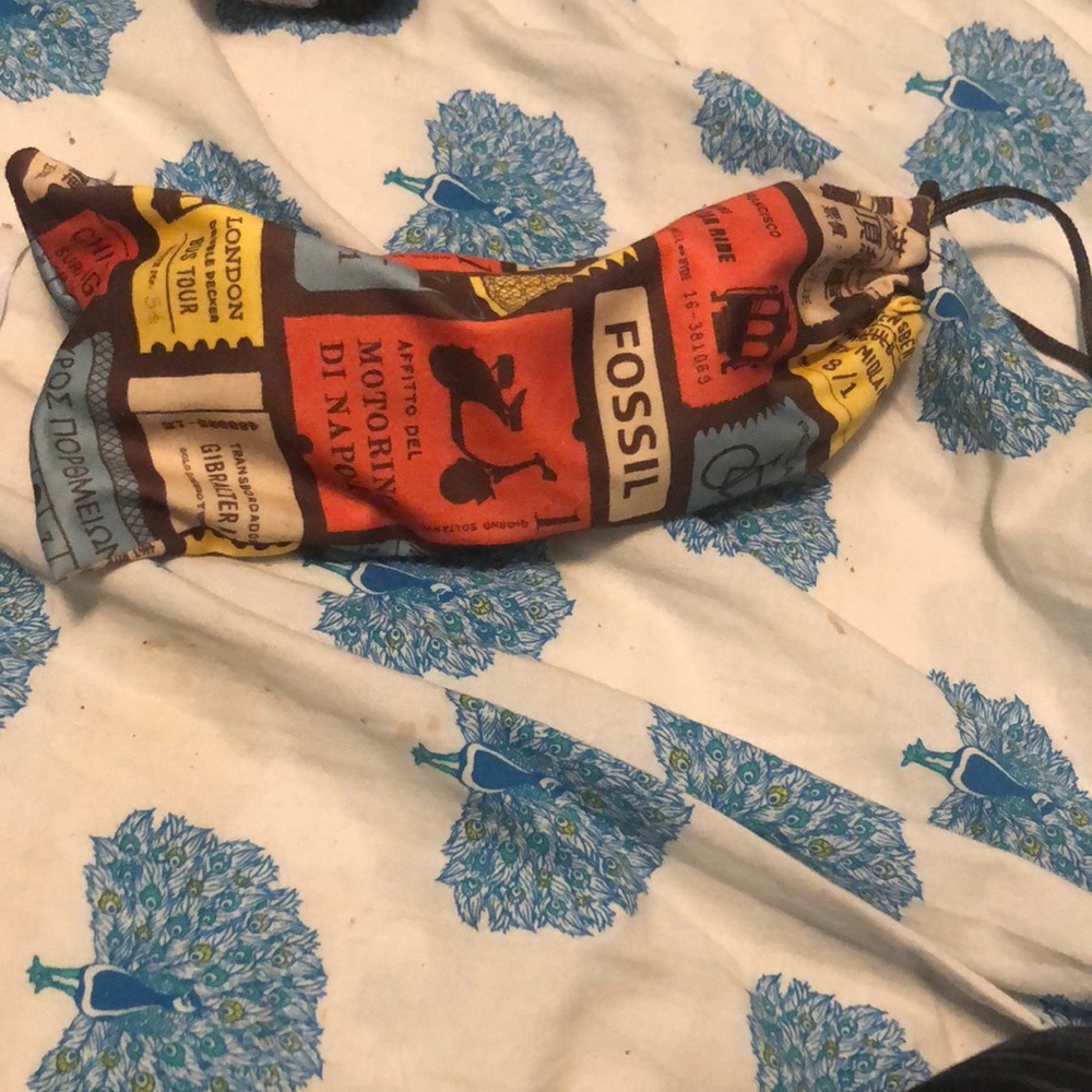 Fossil sunglasses with cover